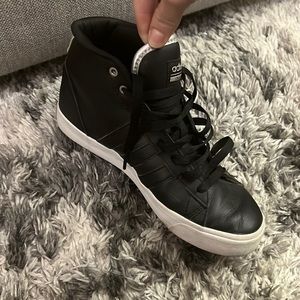 Adidas cloud foam, size 6